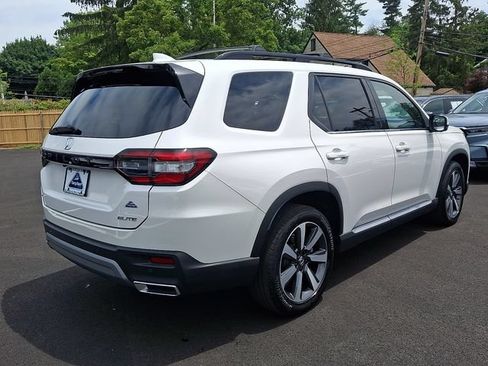 Certified 2023 Honda Pilot Elite image 6