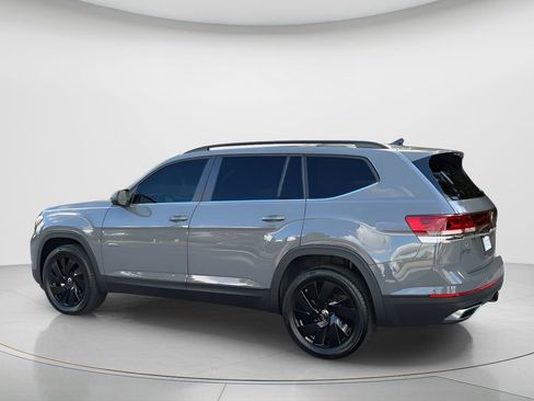 New 2026 Volkswagen Atlas SE FWD image 6