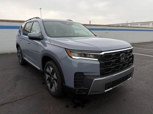 Used 2026 Honda Pilot Elite image 7