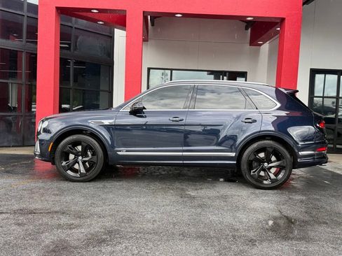 Used 2021 Bentley Bentayga AWD/4WD image 6