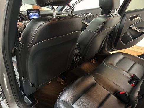 Used 2018 Mercedes-Benz GLA 250 4MATIC image 20