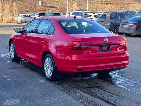 Used 2015 Volkswagen Jetta SE image 3