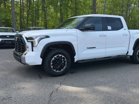 New 2026 Toyota Tundra SR5 AWD/4WD image 4
