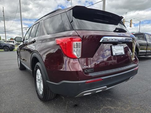 Used 2022 Ford Explorer XLT w/ Equipment Group 202A AWD/4WD image 42