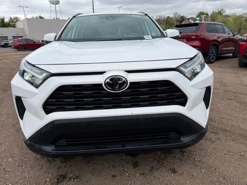 Used 2025 Toyota RAV4 XLE AWD/4WD image 8