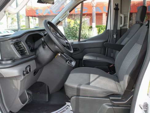 Used 2023 Ford Transit 350 XLT image 24