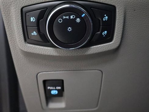 Used 2018 Ford F150 XL w/ Equipment Group 101A Mid AWD/4WD image 20