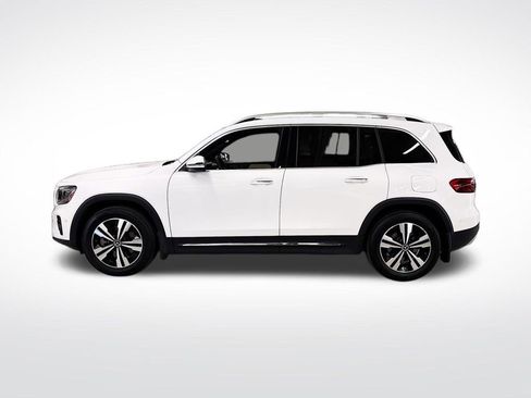 Used 2025 Mercedes-Benz GLB 250 image 2