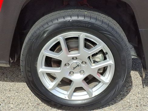 Used 2023 Jeep Renegade Latitude image 8