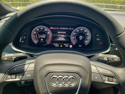 Certified 2024 Audi Q8 Premium Plus w/ Premium Plus Package AWD/4WD image 21
