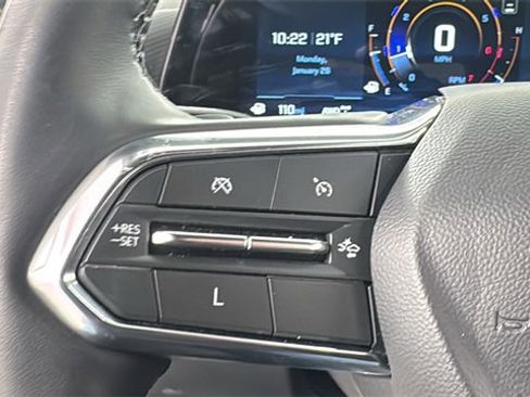 Used 2025 Chevrolet Equinox LT image 22