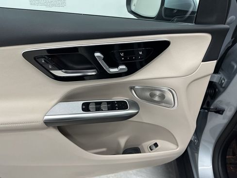 New 2026 Mercedes-Benz GLC 300 image 11