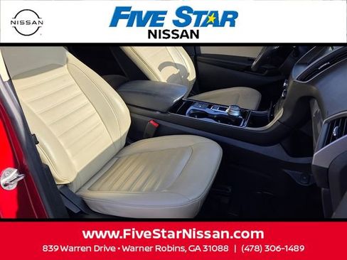 Used 2020 Ford Edge SEL FWD image 17