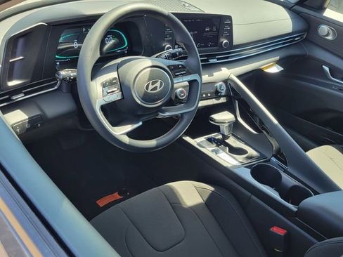 New 2026 Hyundai Elantra Hybrid FWD image 5