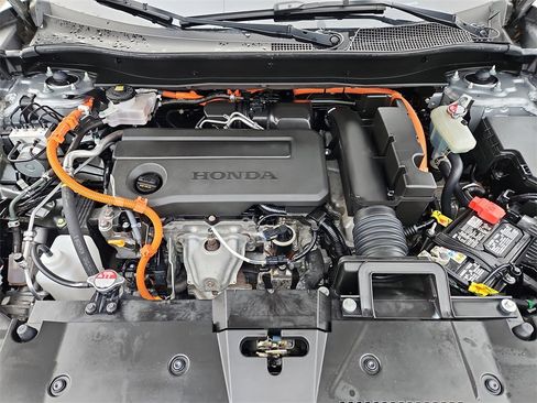 Certified 2025 Honda CR-V Sport image 34