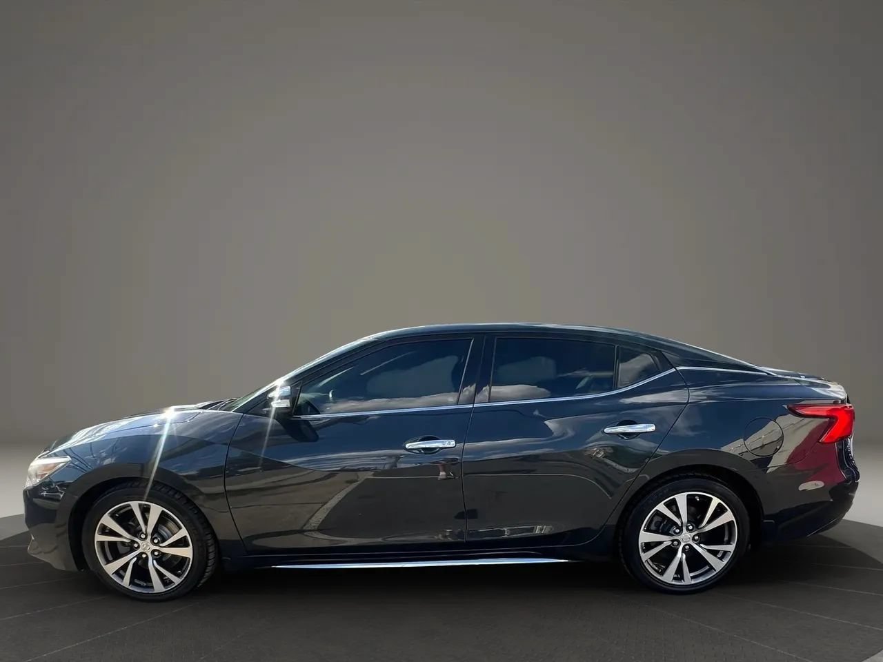 Used 2017 Nissan Maxima 3.5 SL FWD image 8
