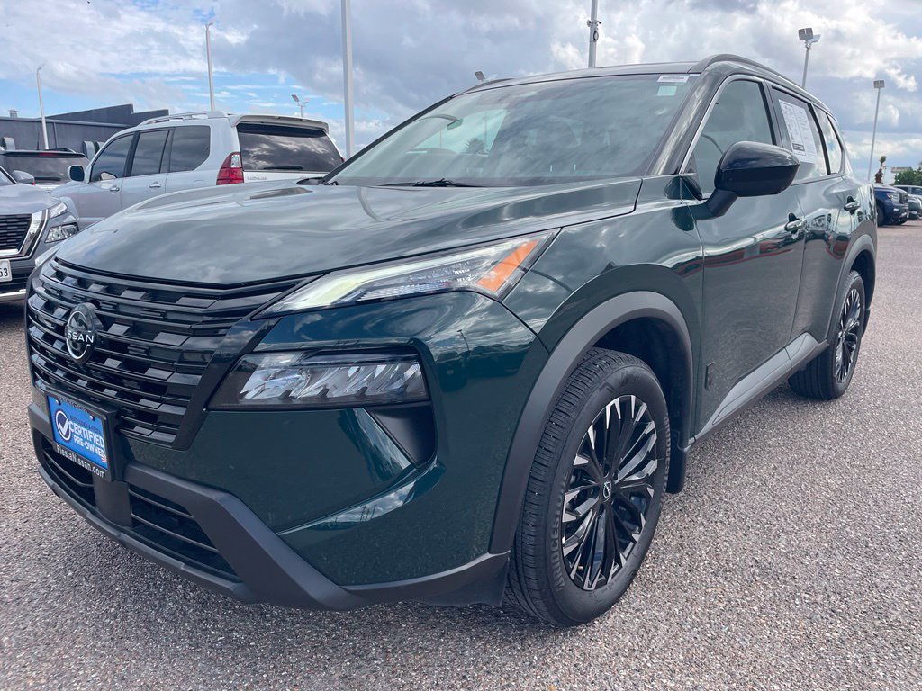 Used 2026 Nissan Rogue Dark Armor FWD image 6