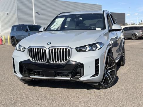 Used 2026 BMW X5 sDrive40i w/ M Sport Package RWD image 3