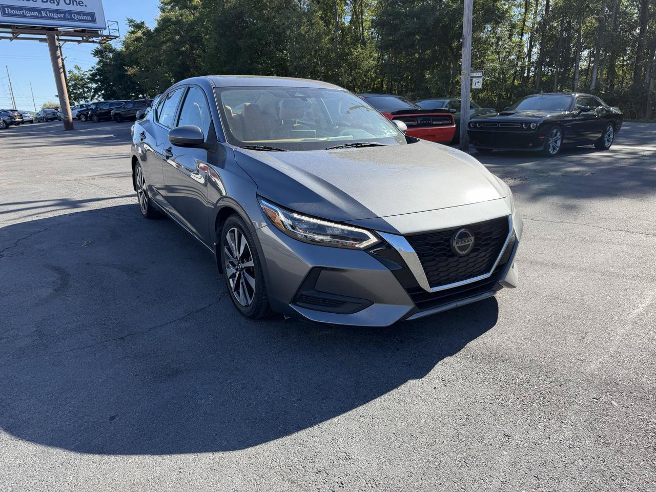 Used 2020 Nissan Sentra SV w/ SV Premium Package FWD image 3
