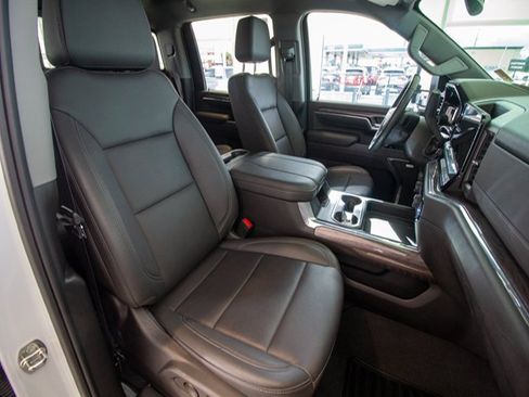 Used 2024 Chevrolet Silverado 2500 LTZ w/ LTZ Plus Package image 17