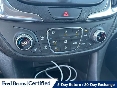 Used 2019 Chevrolet Equinox Premier image 16