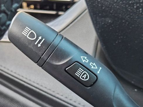 Used 2025 Buick Encore GX Sport Touring w/ Experience Buick Package image 9