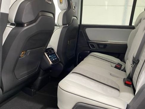 Used 2024 Rivian R1S Adventure image 13