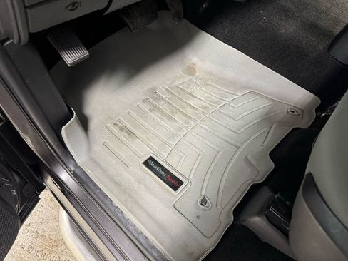 Used 2016 RAM 2500 Tradesman w/ Chrome Appearance Group image 16