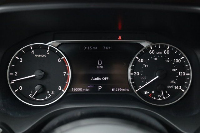Used 2023 Nissan Rogue SV AWD/4WD image 18