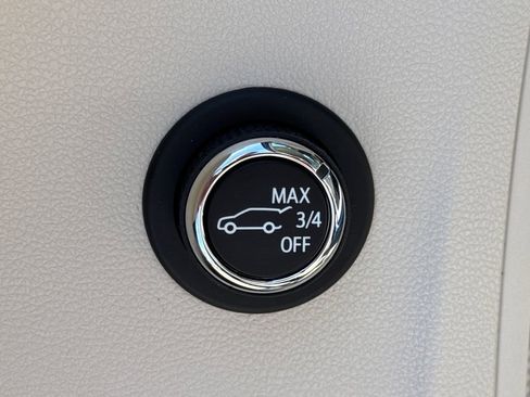Certified 2023 Buick Envision Preferred AWD/4WD image 30