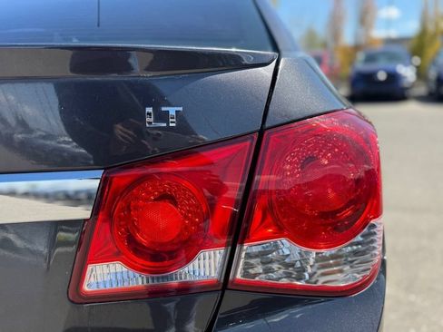 Used 2015 Chevrolet Cruze LT w/ RS Package FWD image 39