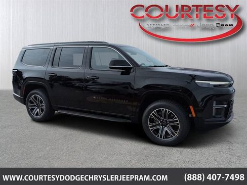 New 2026 Jeep Compass Latitude image 1