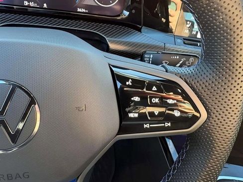 Certified 2023 Volkswagen Golf 20th Anniversary Edition image 12