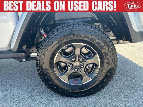 Used 2022 Jeep Gladiator Rubicon w/ Cold Weather Group AWD/4WD image 25