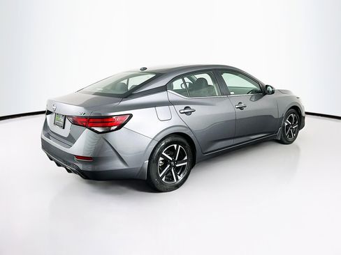 Used 2024 Nissan Sentra SV image 9