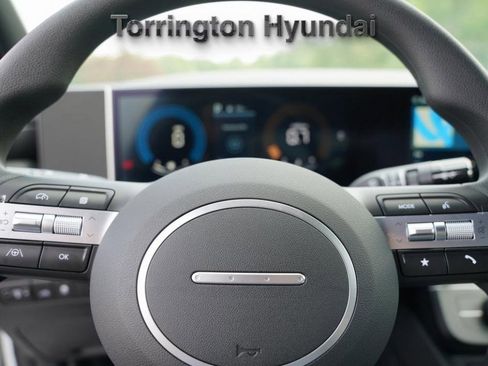 New 2025 Hyundai Santa Cruz SE image 12