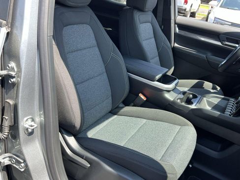 New 2025 GMC Terrain Elevation image 21