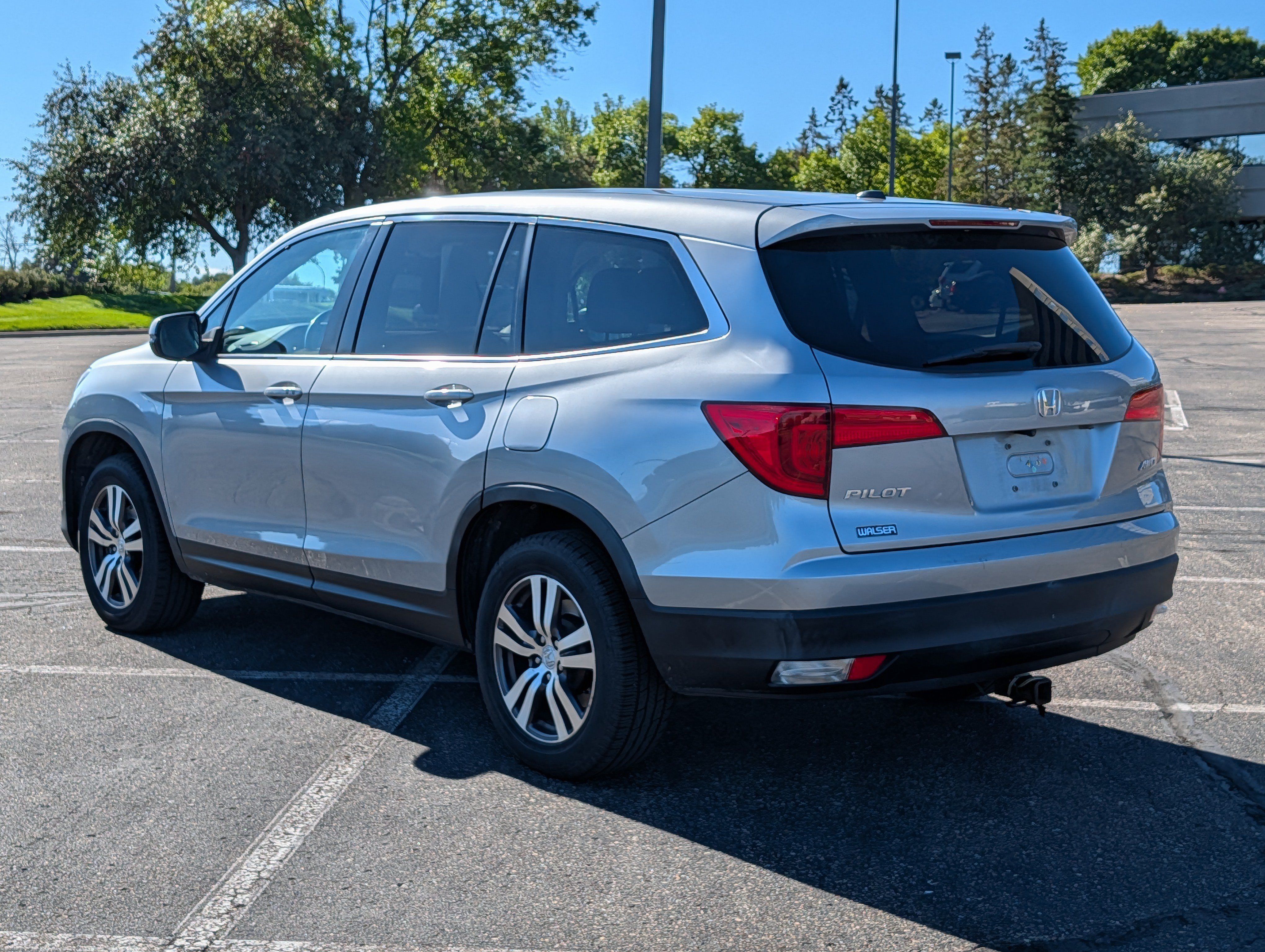 Used 2016 Honda Pilot EX-L image 3
