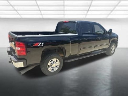 Used 2010 Chevrolet Silverado 2500 LTZ w/ Suspension Package, Off-Road AWD/4WD image 3