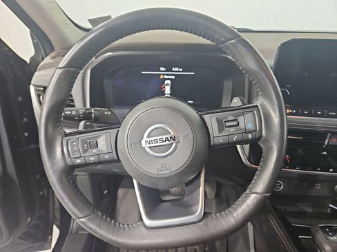 Used 2021 Nissan Rogue Platinum FWD image 15