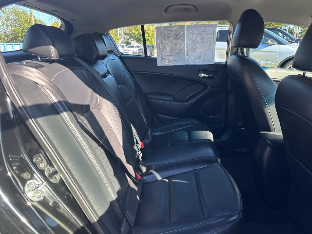 Used 2017 Kia Forte EX FWD image 29