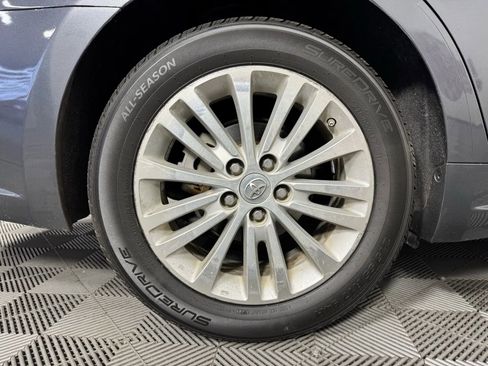 Used 2013 Toyota Avalon Limited image 46