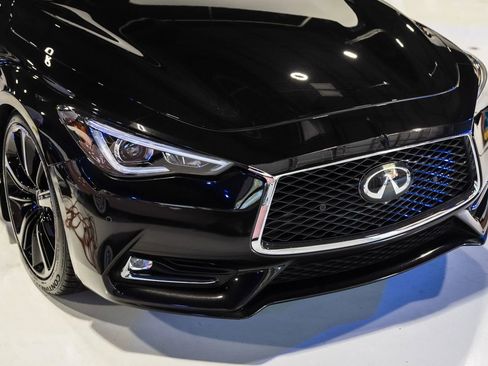 Used 2019 INFINITI Q60 Red Sport 400 w/ Proactive Package RWD image 5