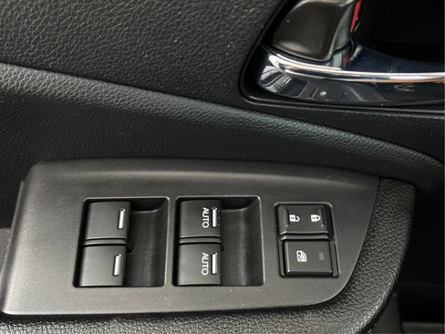 Used 2017 Honda Ridgeline Sport image 38