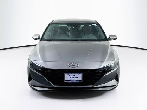 Used 2023 Hyundai Elantra SEL FWD image 2