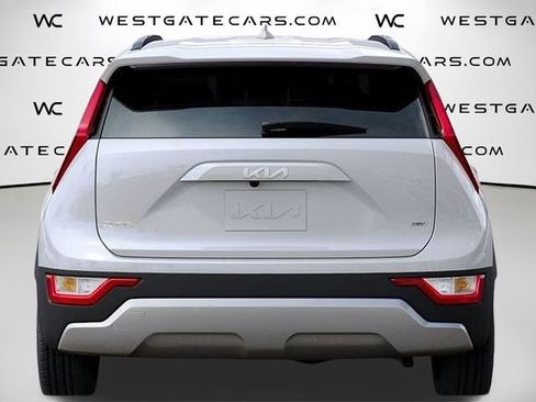 New 2026 Kia Niro LX image 18
