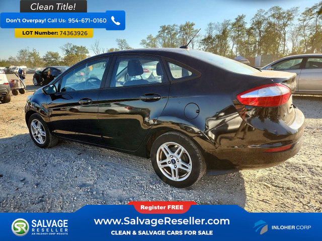 Used 2018 Ford Fiesta SE FWD image 3