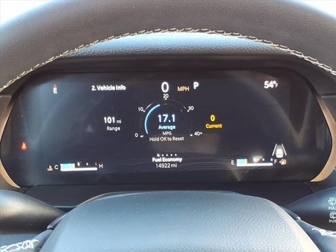 Used 2023 Jeep Grand Cherokee Altitude image 27