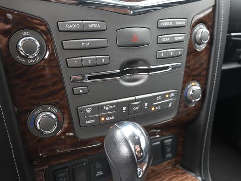 Used 2019 Nissan Armada SL w/ Premium Package RWD image 30