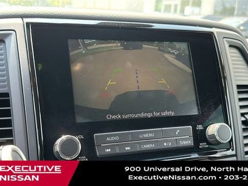 Certified 2024 Nissan Titan SV w/ SV Convenience Package image 19